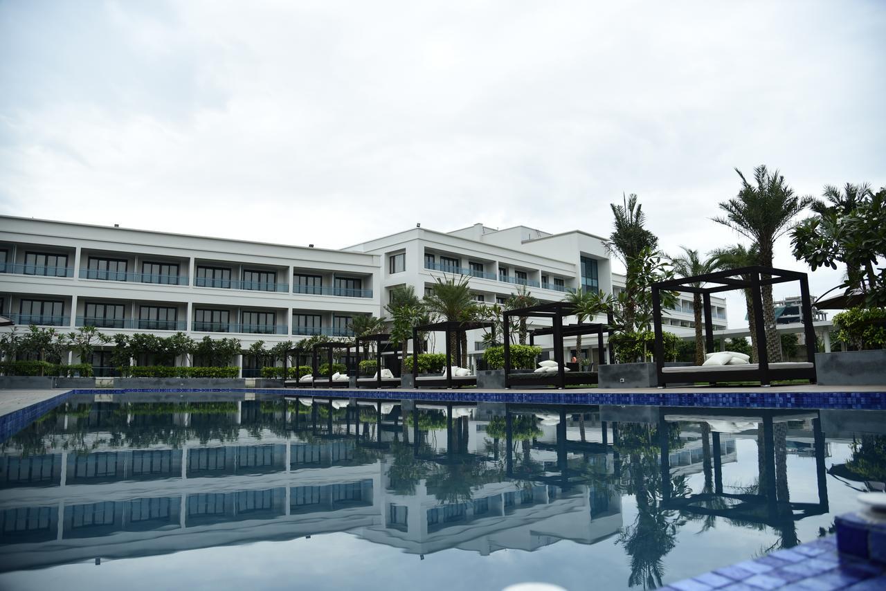 Kiranshree Grand Hotel Guwahati Bagian luar foto