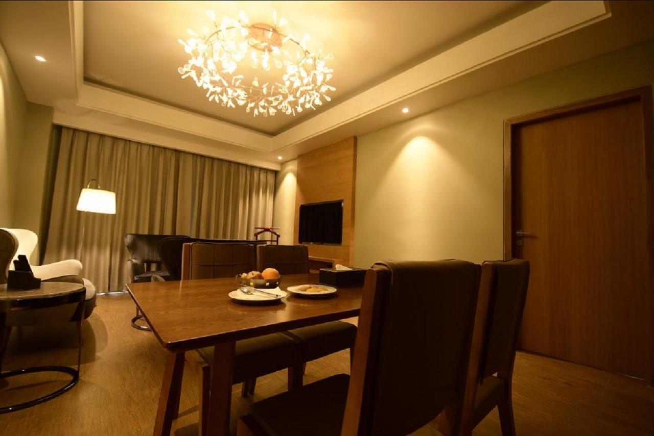 Kiranshree Grand Hotel Guwahati Bagian luar foto